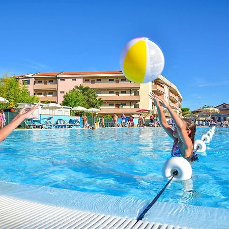 Aparthotel Costa Paradiso Lido Adriano Dış mekan fotoğraf