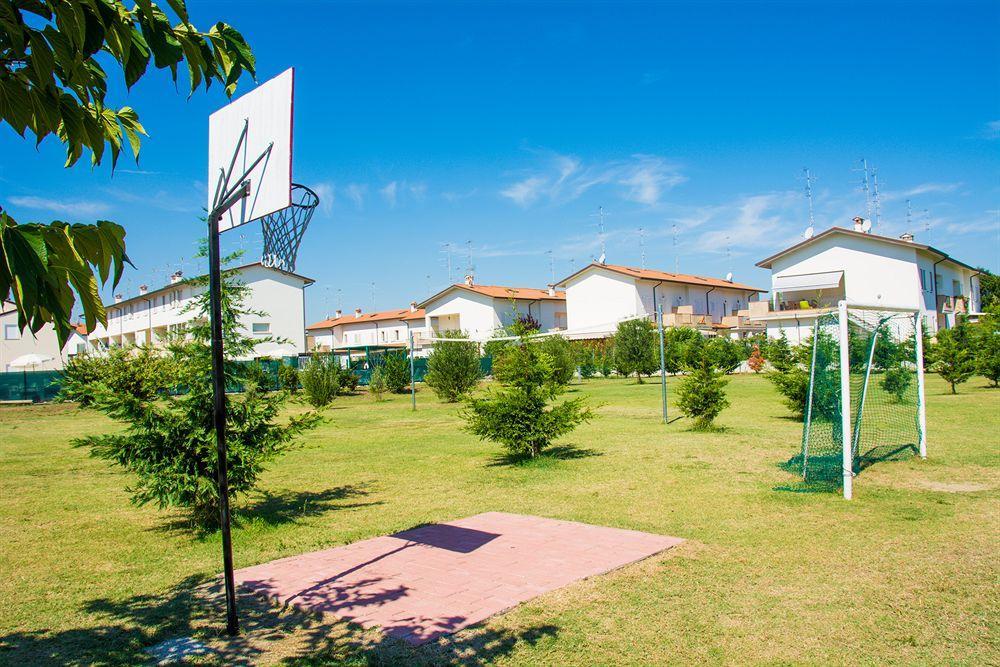 Aparthotel Costa Paradiso Lido Adriano Dış mekan fotoğraf
