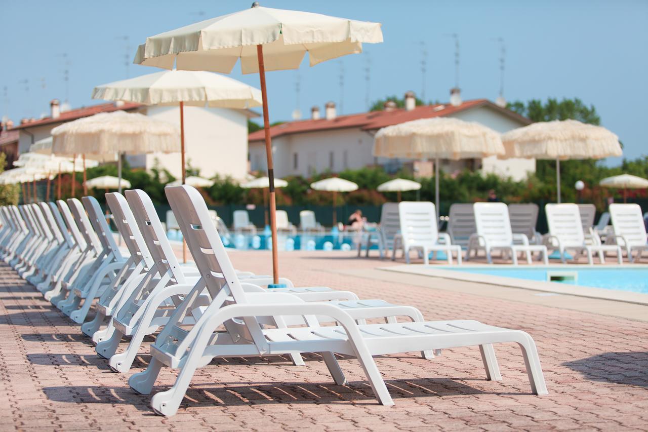 Aparthotel Costa Paradiso Lido Adriano Dış mekan fotoğraf